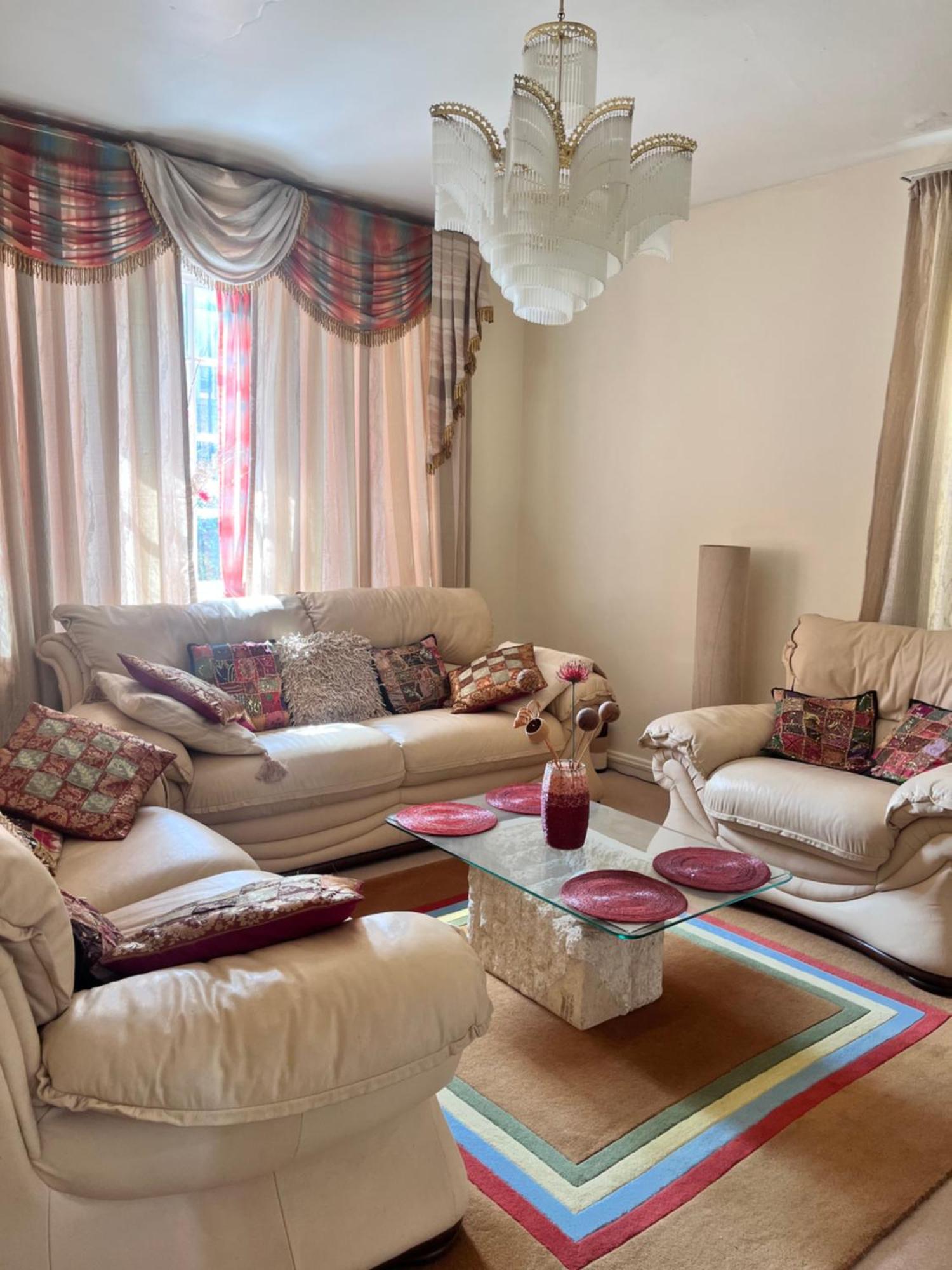 Private Room In Charming Detached House In Newington EDI Buitenkant foto