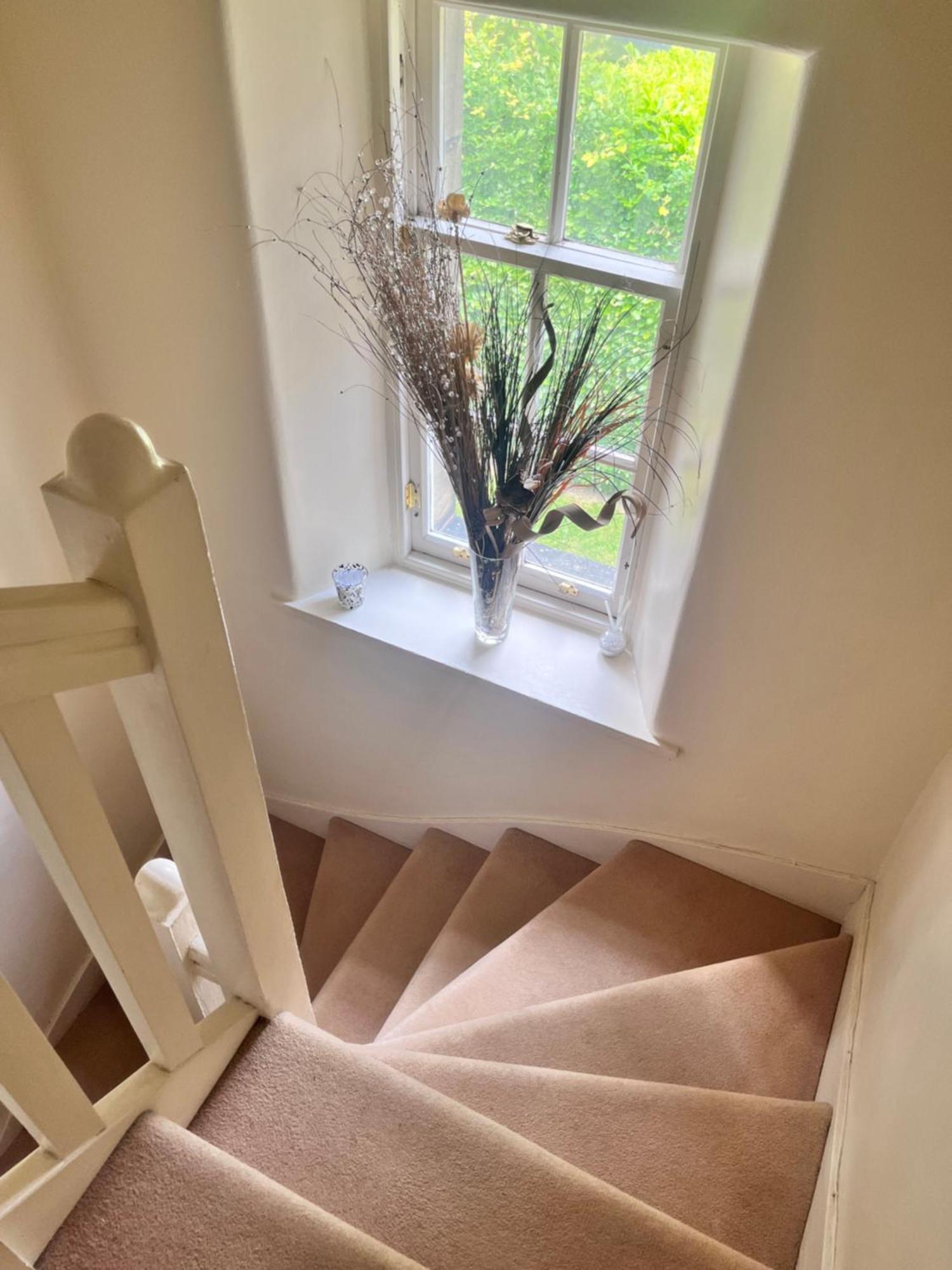 Private Room In Charming Detached House In Newington EDI Buitenkant foto